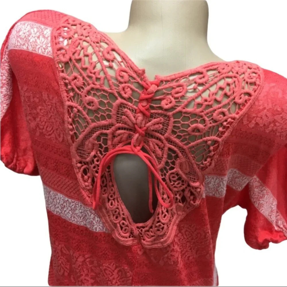 WS225 Live to b Spoiled Embroidered Sheer Top S - Picture 4 of 5